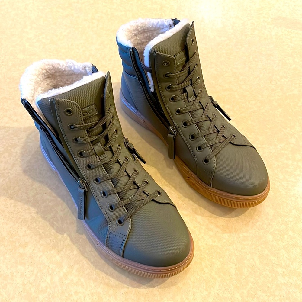 COPY - Aldo Snow Boots - Prelarith - Waterproof - Size 9